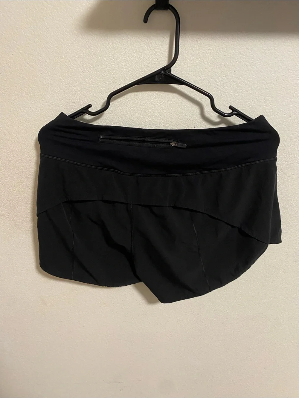 Lululemon Athletic Black Athletic Skort with Zip Pocket Detail With 6